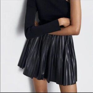 Zara Pleated Mini Skort - Size Small